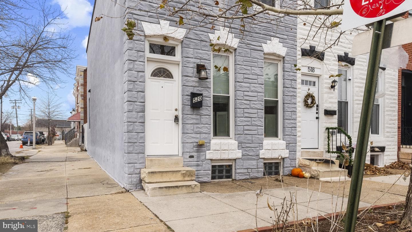 520 W 27th Street W photo 3