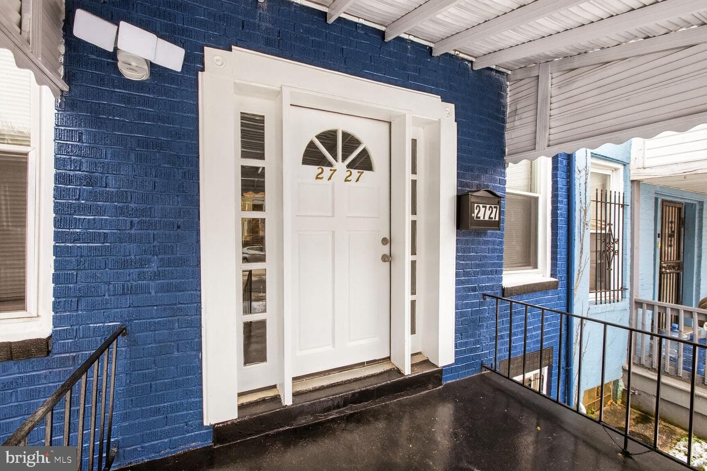 2727 Baker Street photo 17