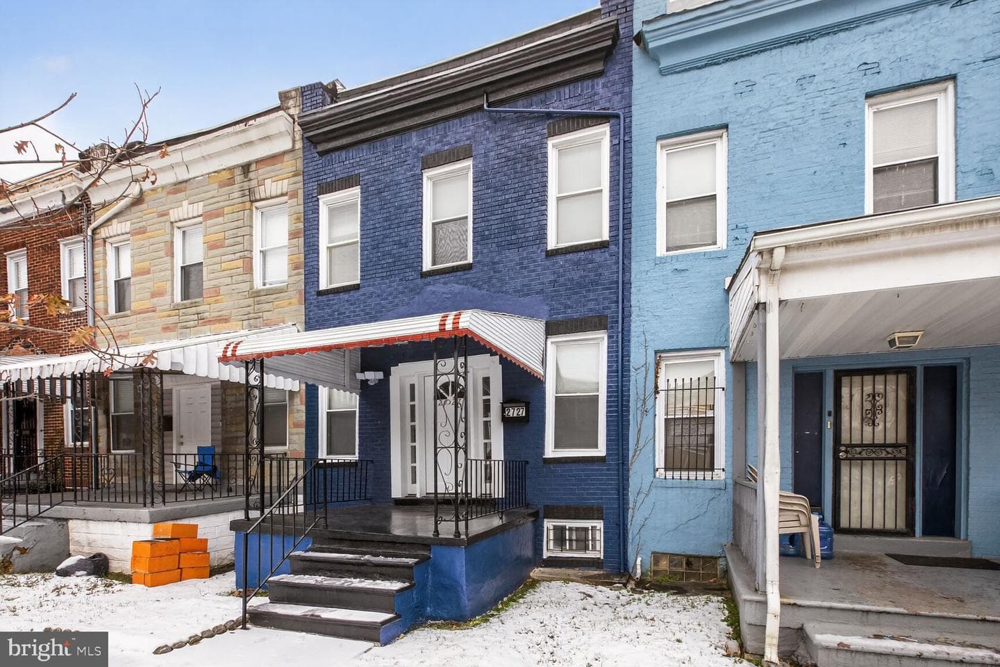 2727 Baker Street photo 19