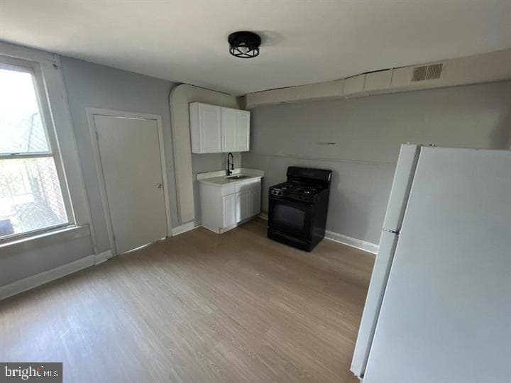 811 N Mount Street photo 4