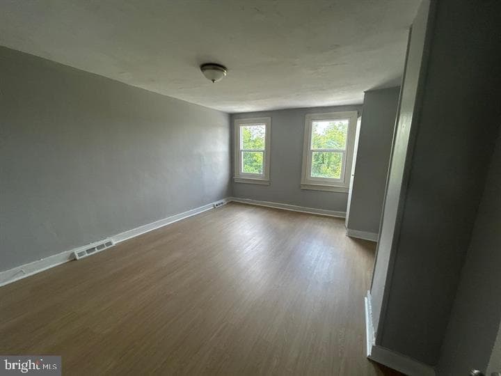 811 N Mount Street photo 6