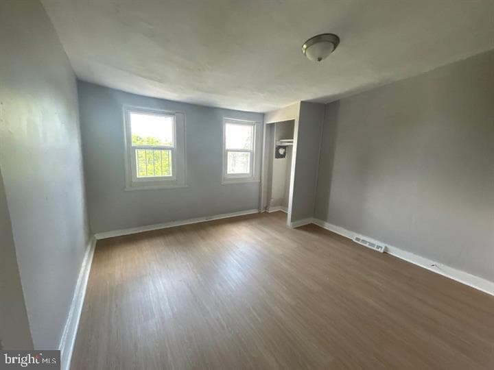 811 N Mount Street photo 7