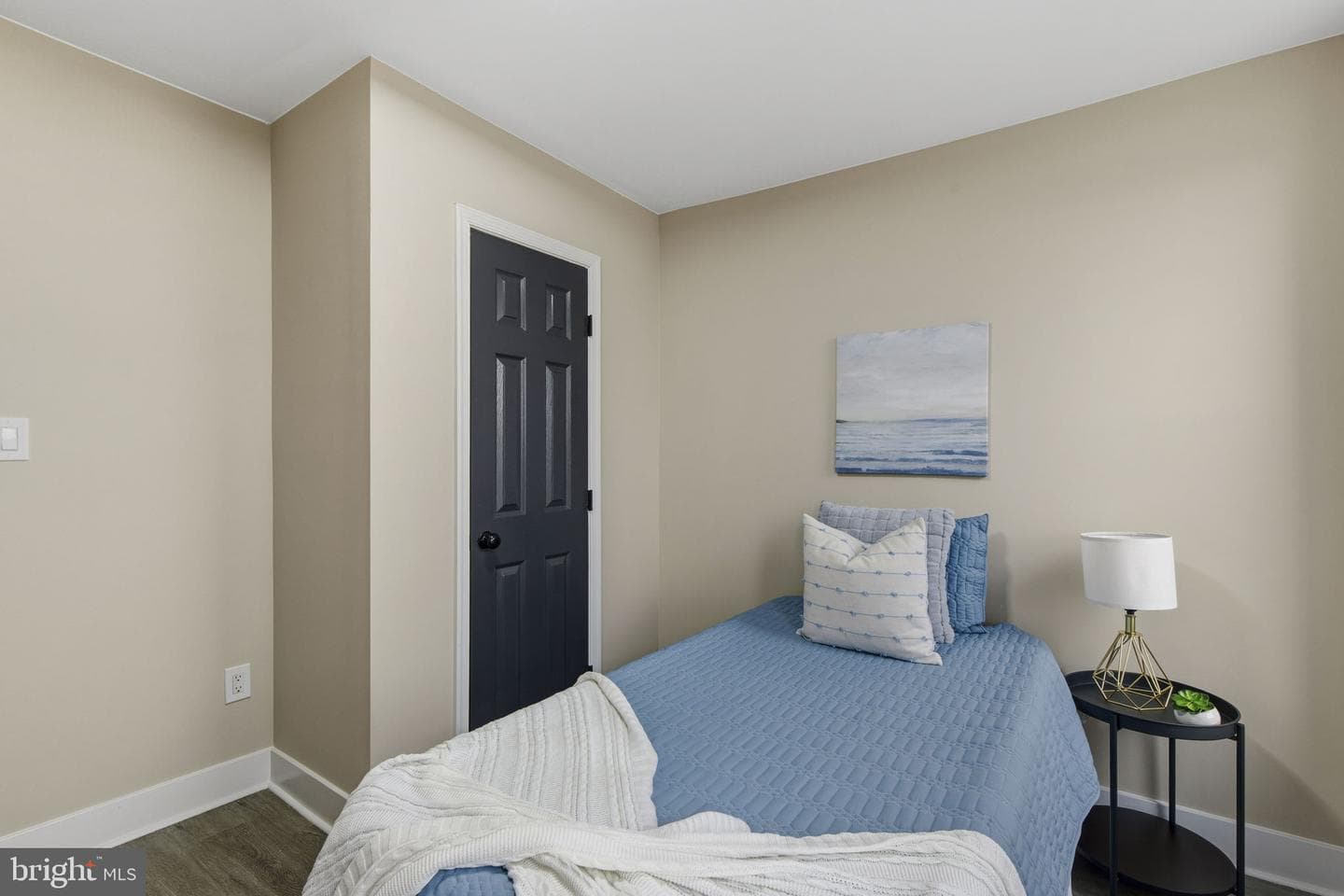 2608 Huntingdon photo 16