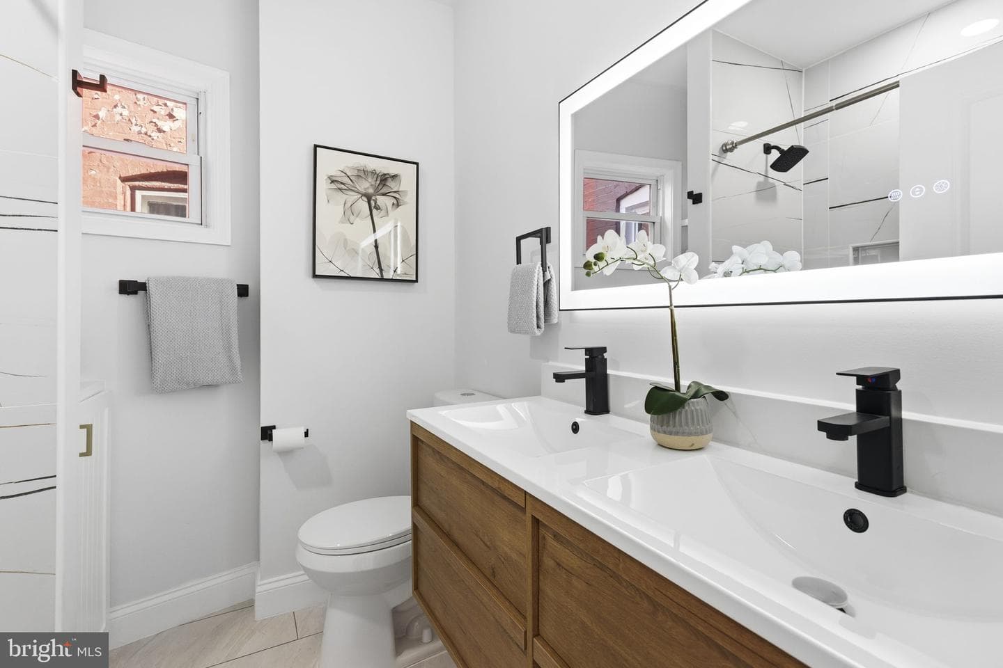 605 Parkwyrth Avenue photo 13
