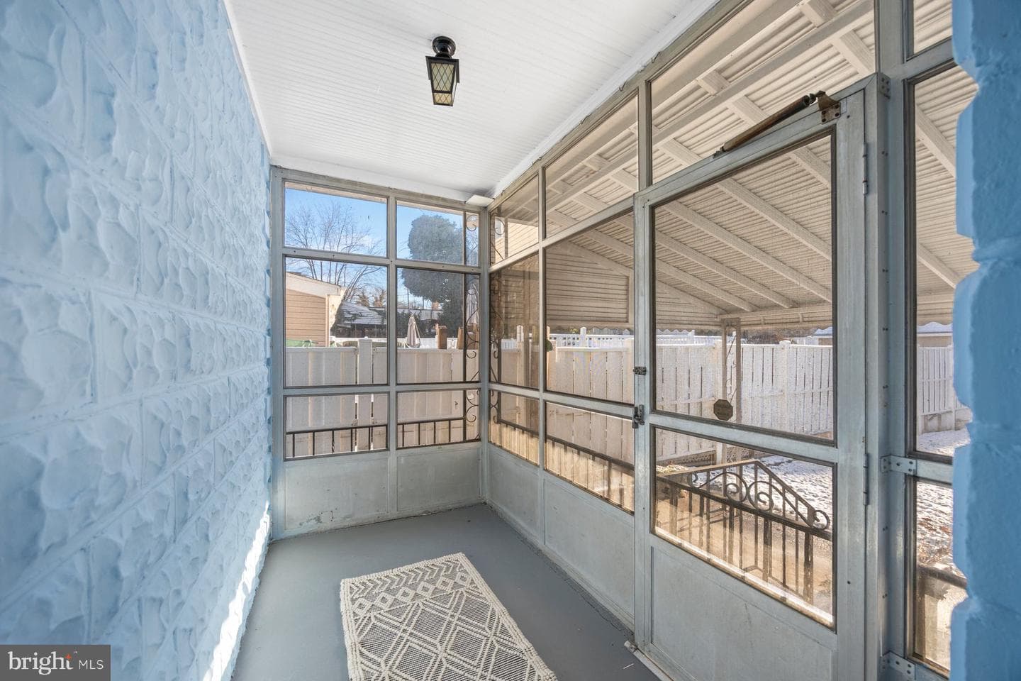 1710 Wilmington Avenue photo 13