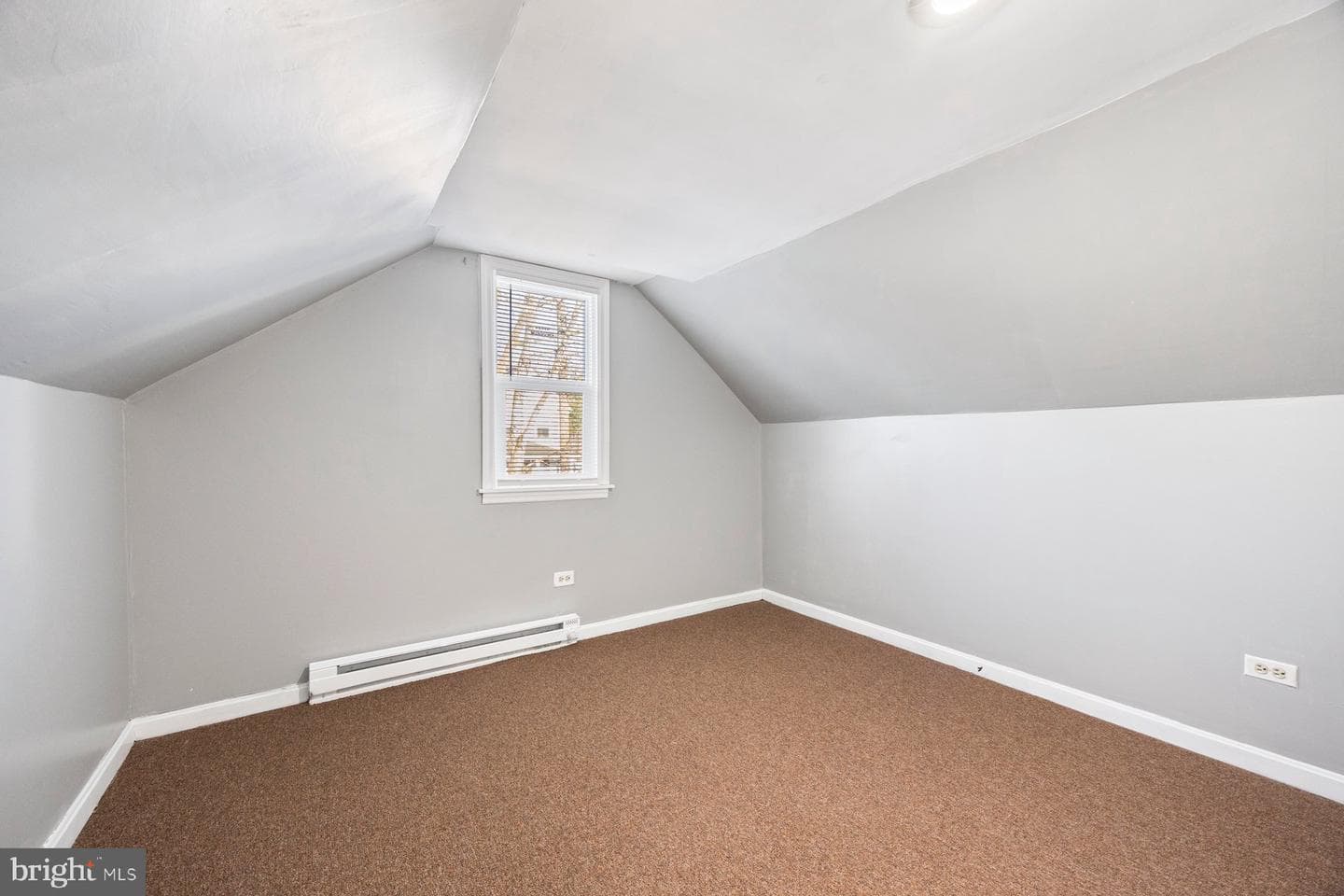 1710 Wilmington Avenue photo 20