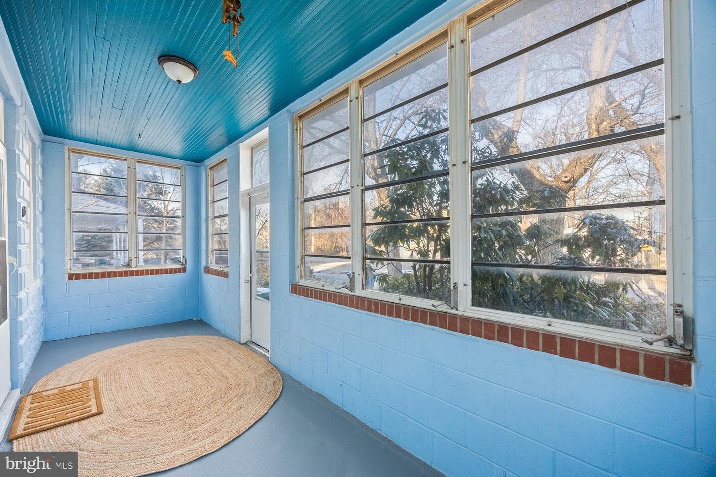 1710 Wilmington Avenue photo 4