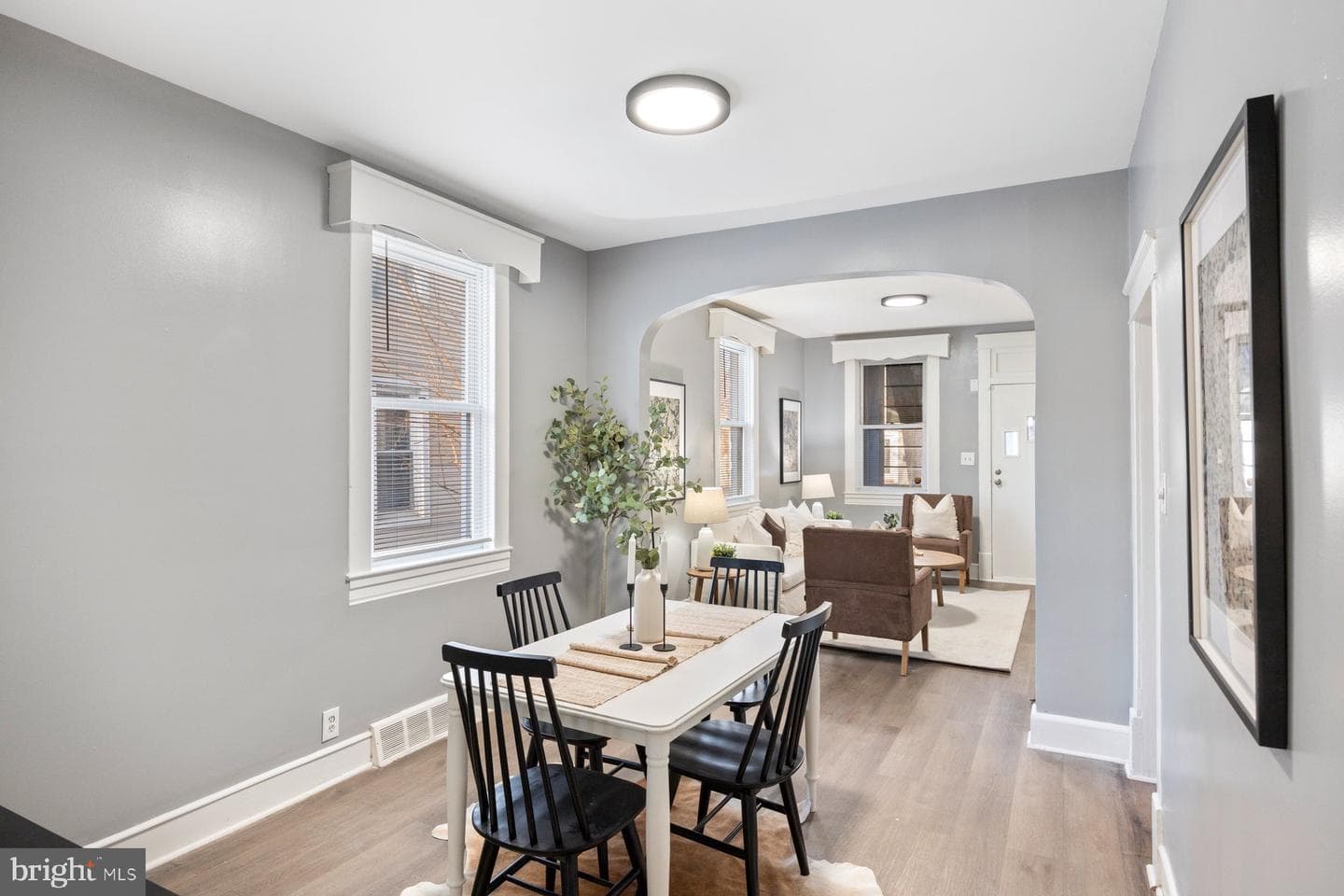 1710 Wilmington Avenue photo 9