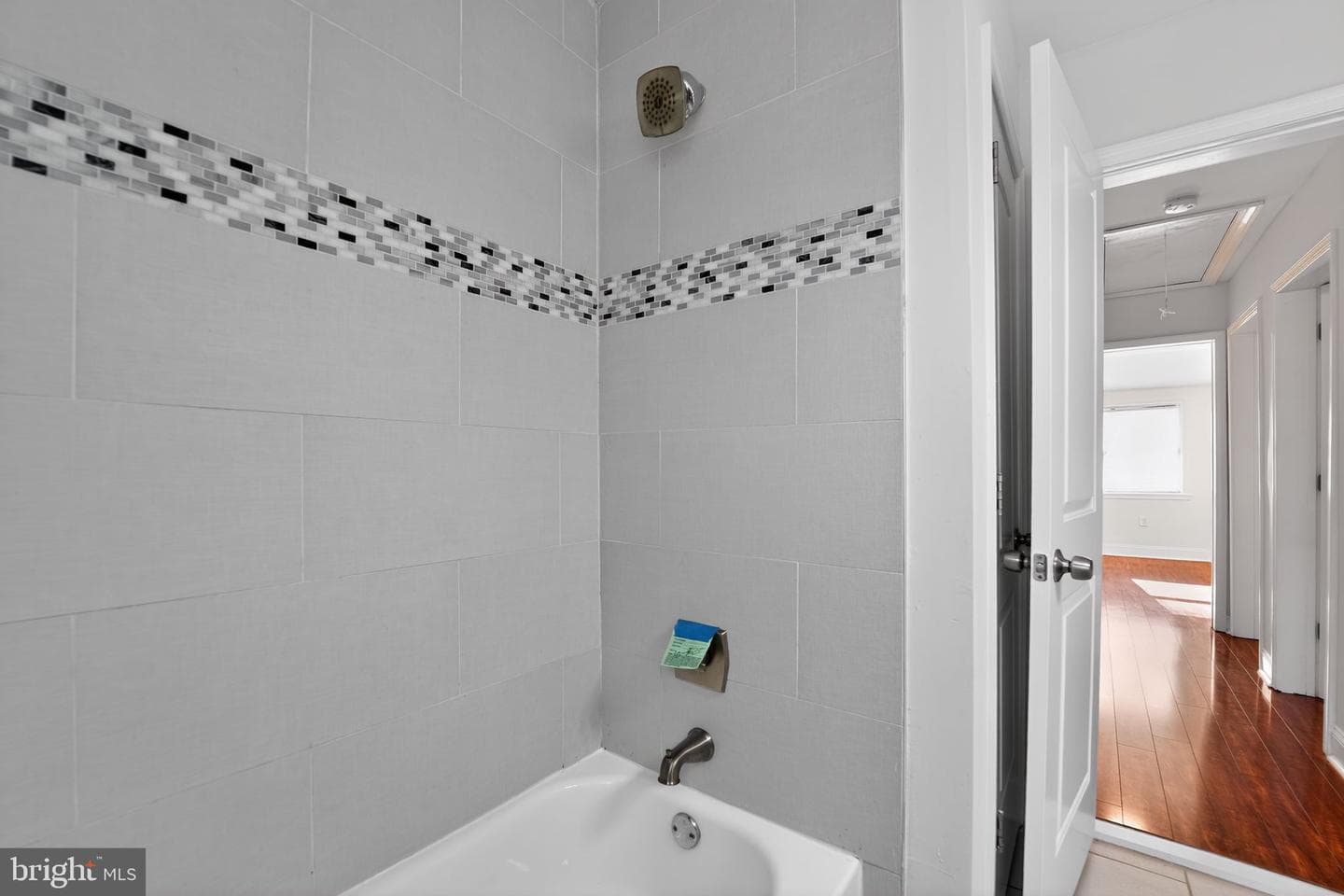 1313 E 35th Street photo 18