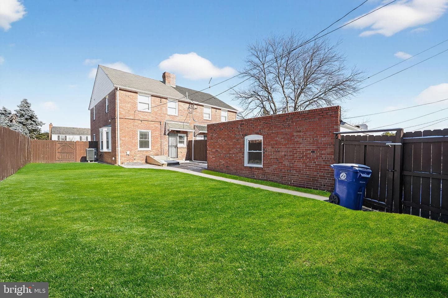 1313 E 35th Street photo 26