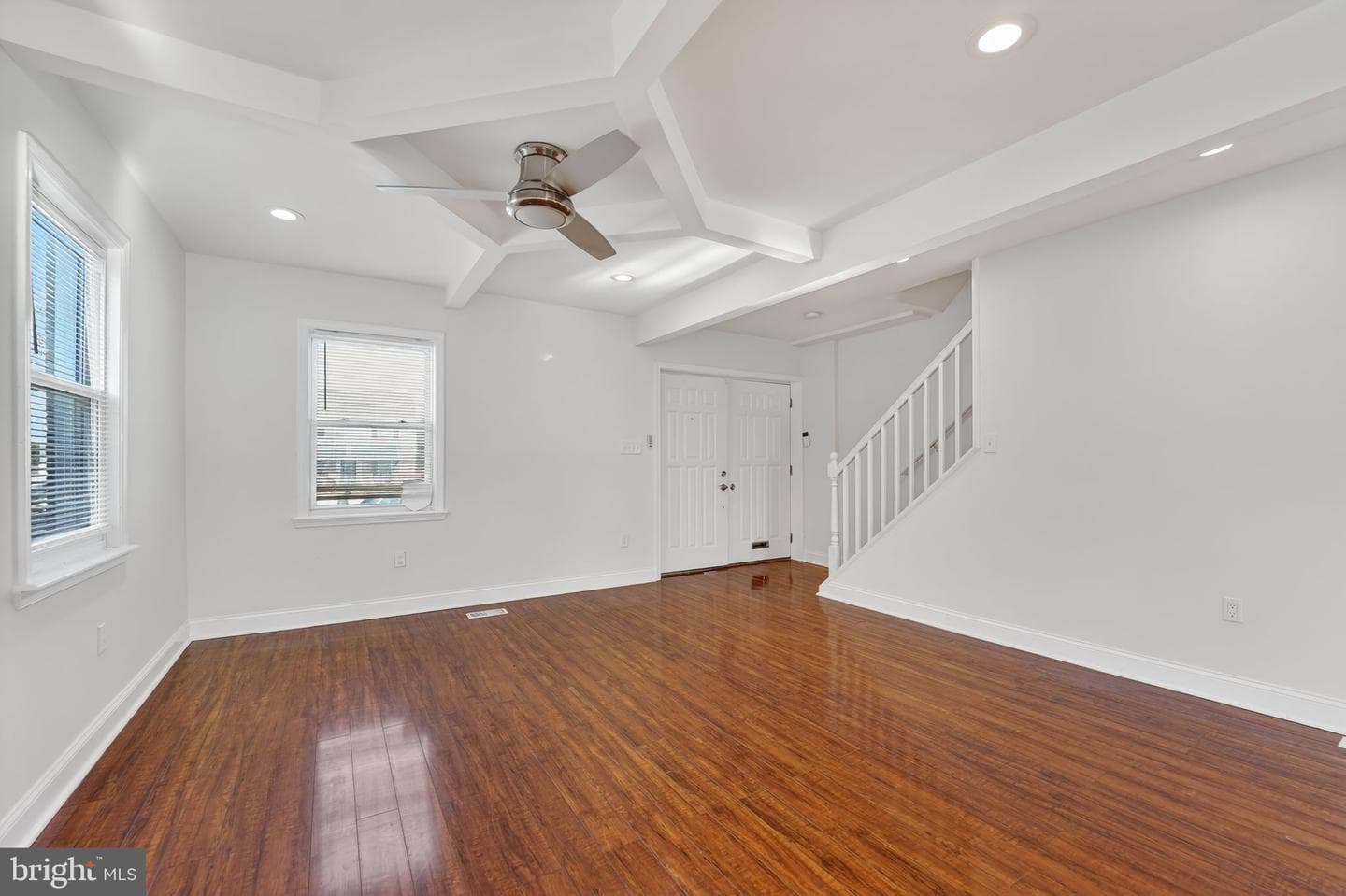 1313 E 35th Street photo 9