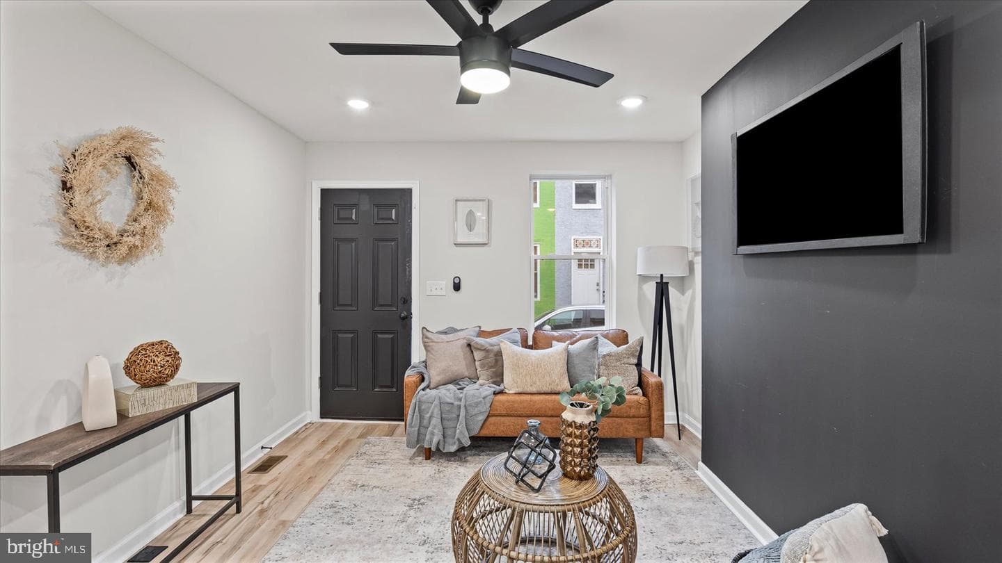 623 Archer Street photo 13