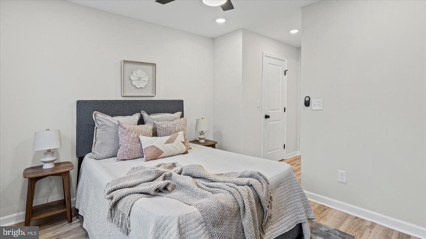 623 Archer Street photo 26
