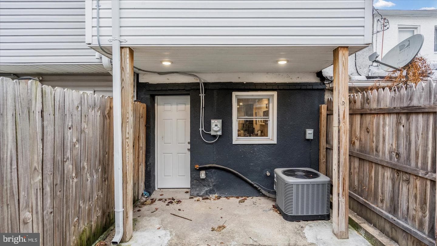 623 Archer Street photo 34