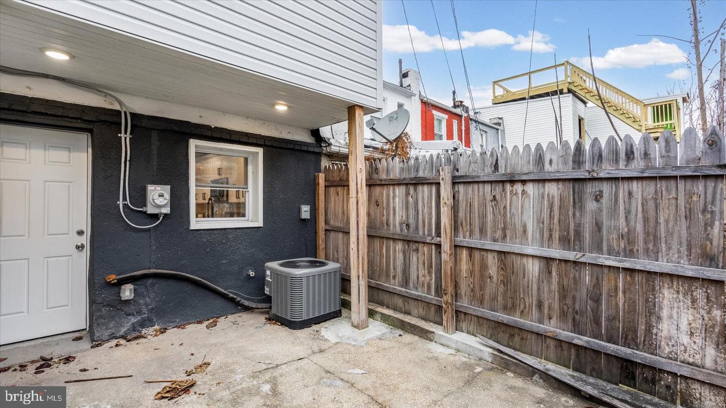 623 Archer Street photo 36