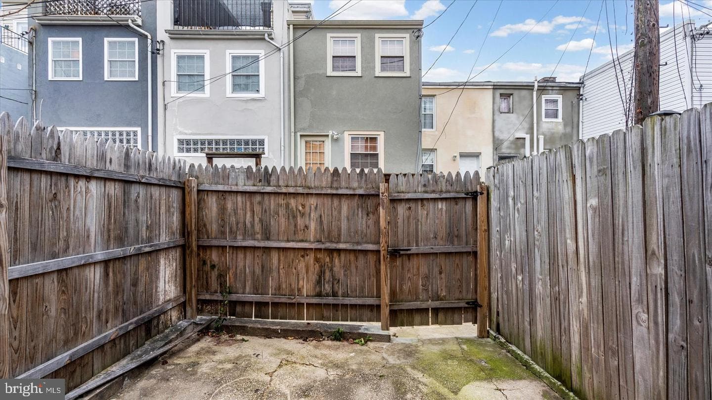 623 Archer Street photo 37