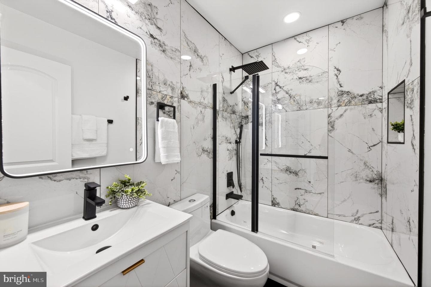 3705 W Garrison Avenue photo 21