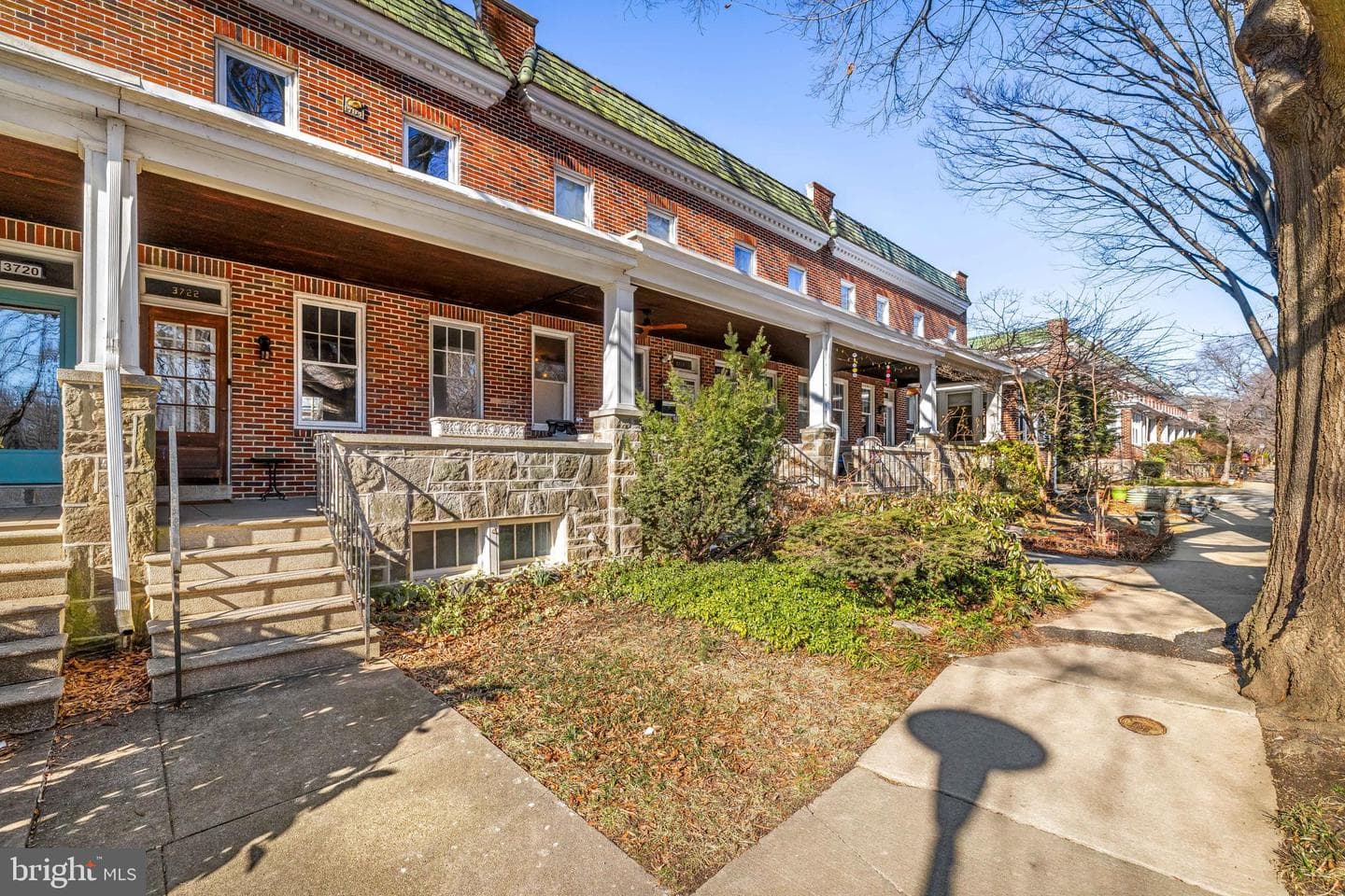 3722 Tudor Arms Avenue photo 2
