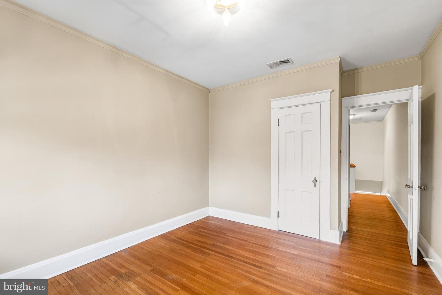 3722 Tudor Arms Avenue photo 25