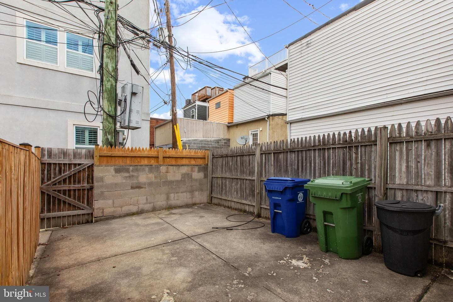 2828 Odonnell Street photo 30