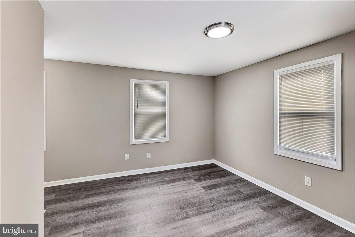 5728 Govane Avenue photo 10