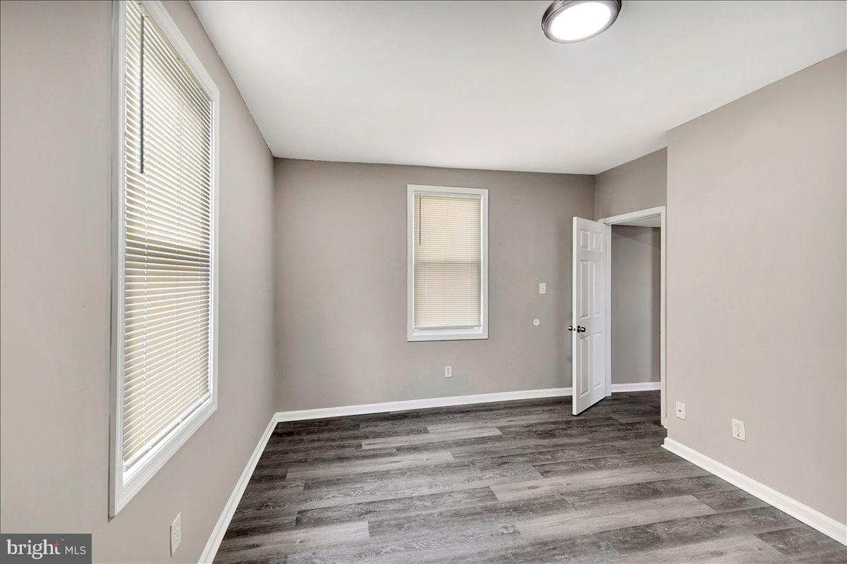 5728 Govane Avenue photo 11