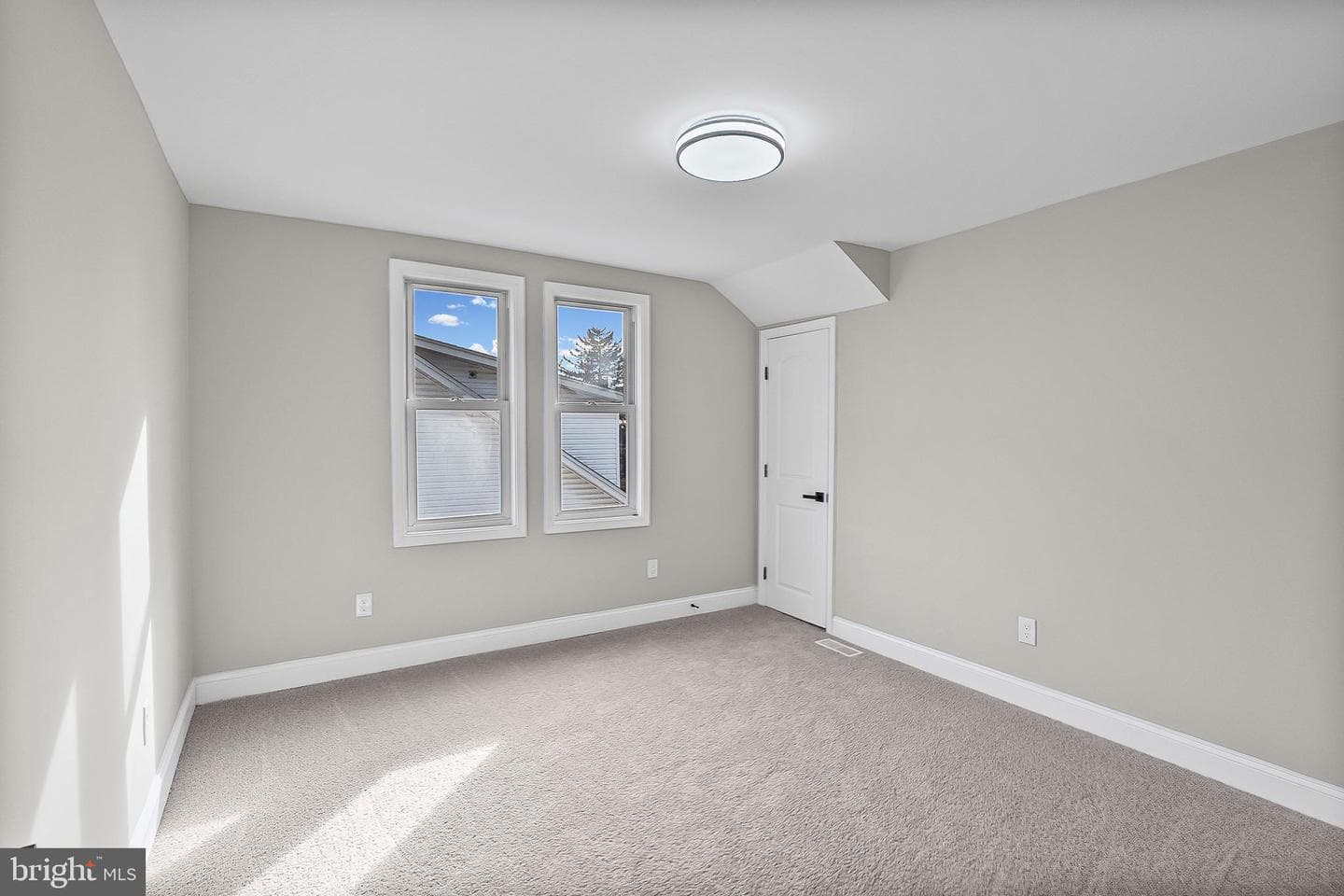 3901 Forrester Avenue photo 19