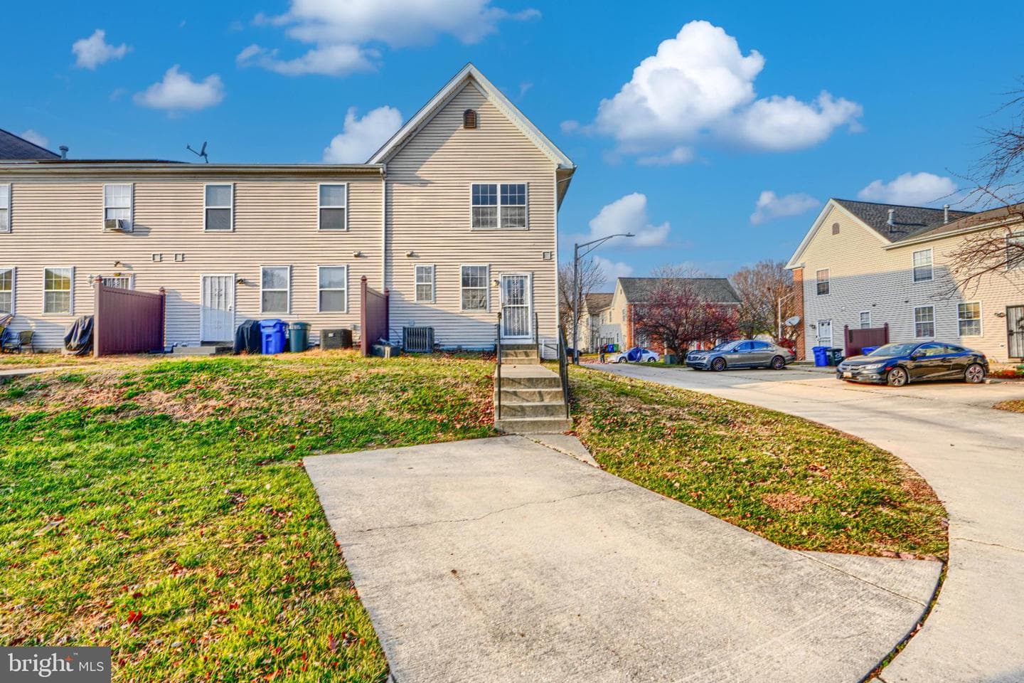 703 George Street photo 27
