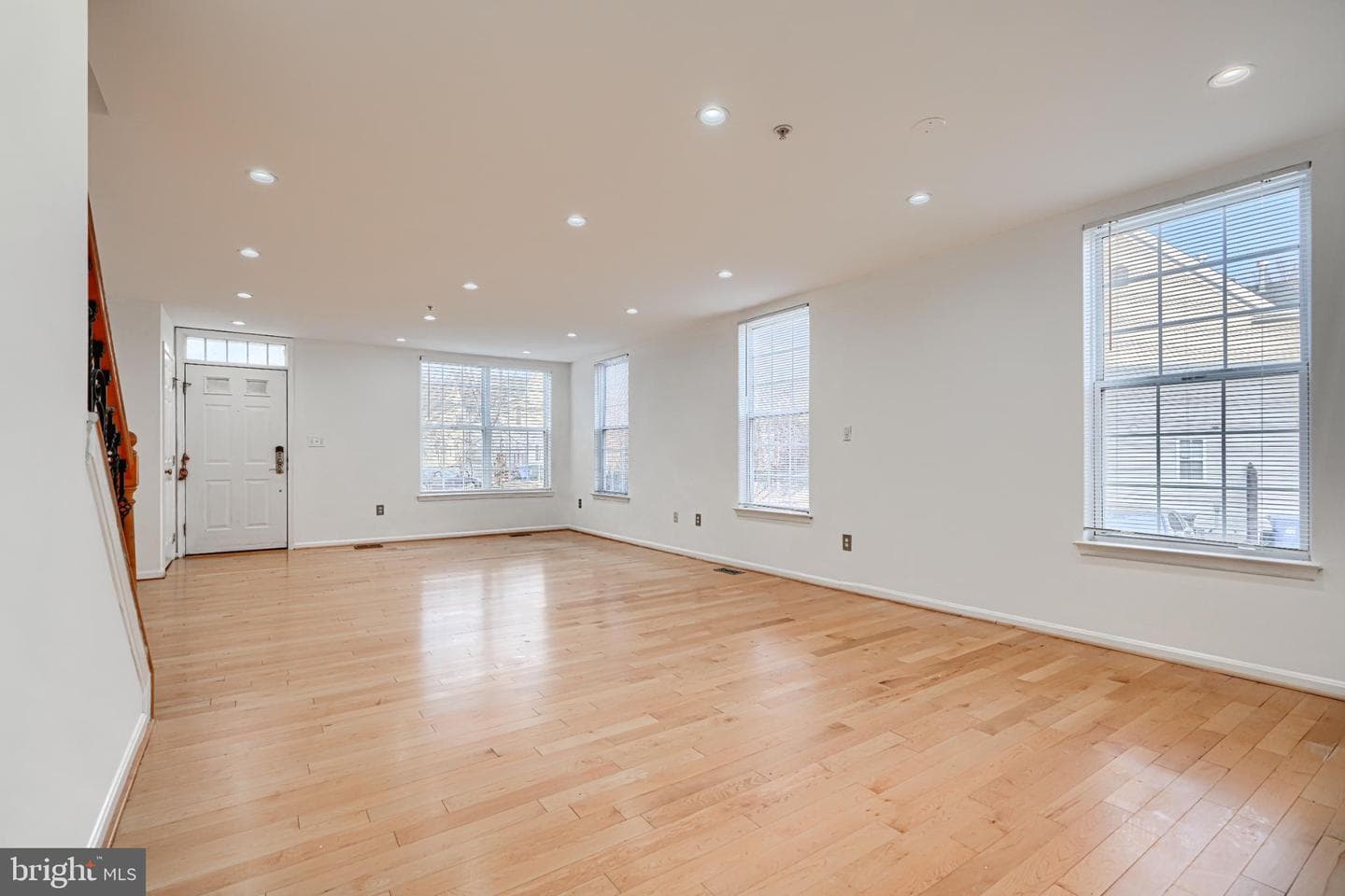 703 George Street photo 5