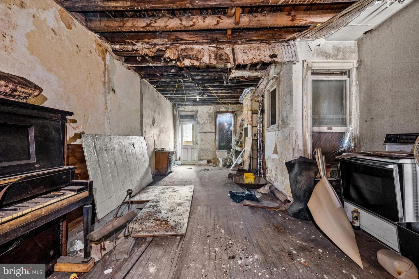 2422 E Federal Street photo 8