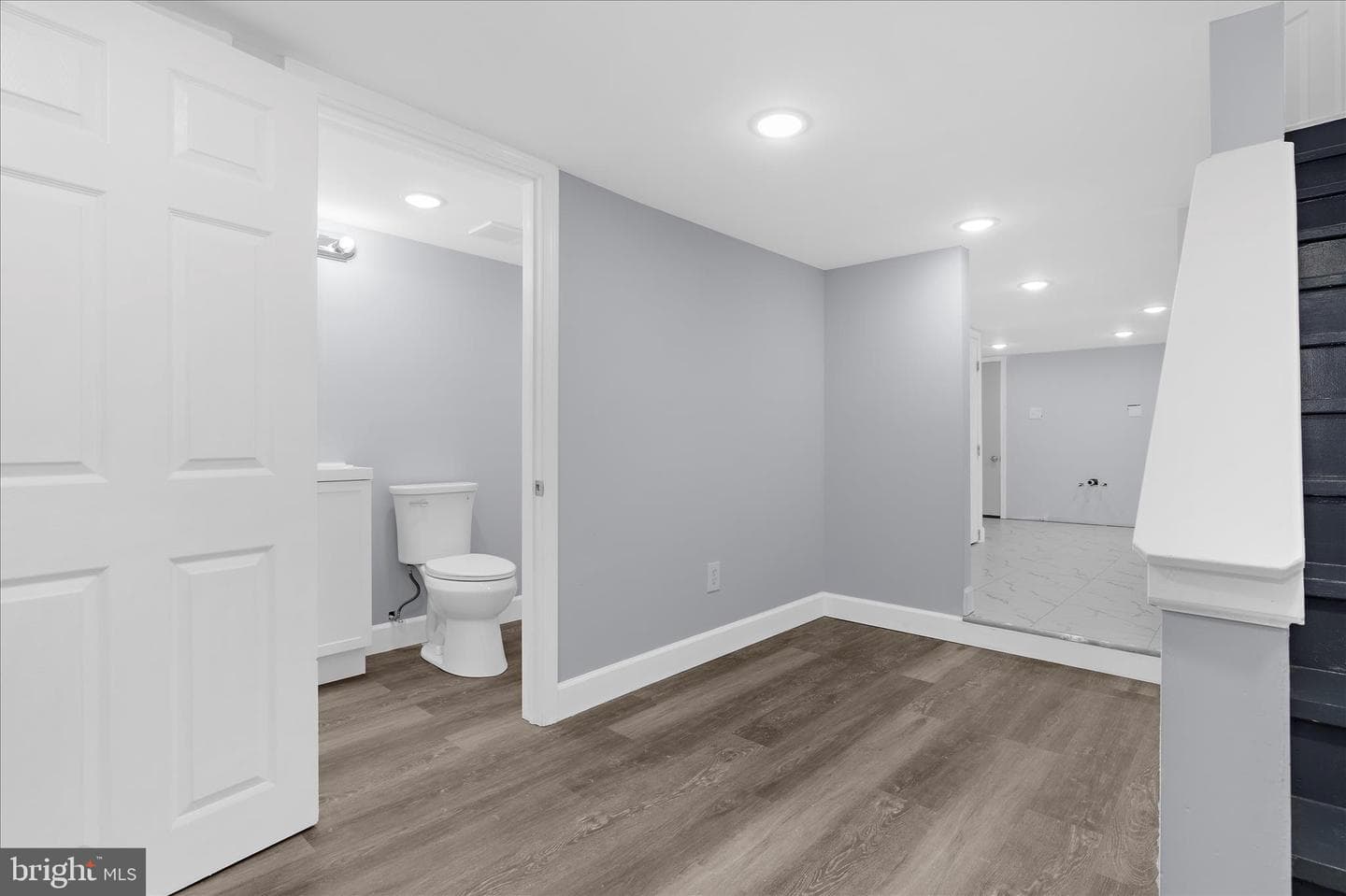 1402 N Montford Avenue photo 28
