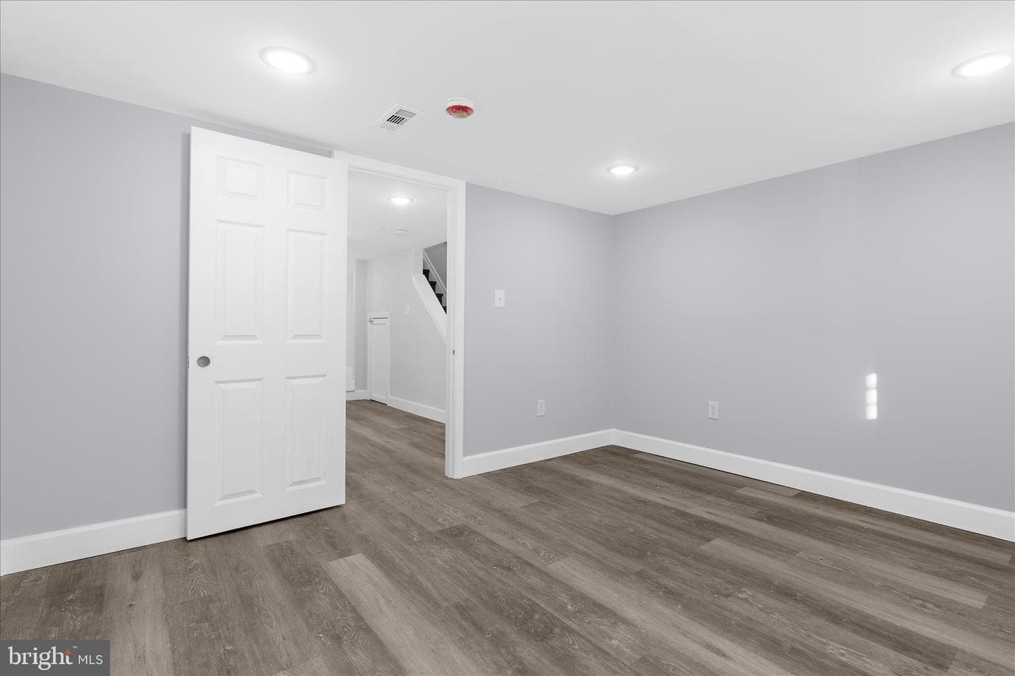 1402 N Montford Avenue photo 31