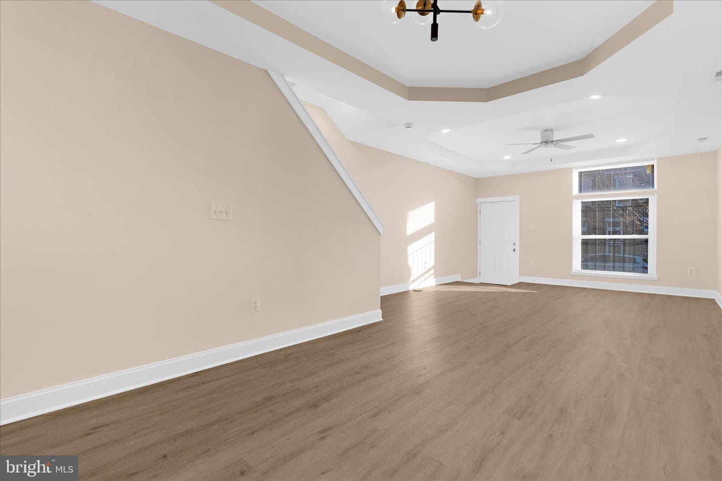 1402 N Montford Avenue photo 5