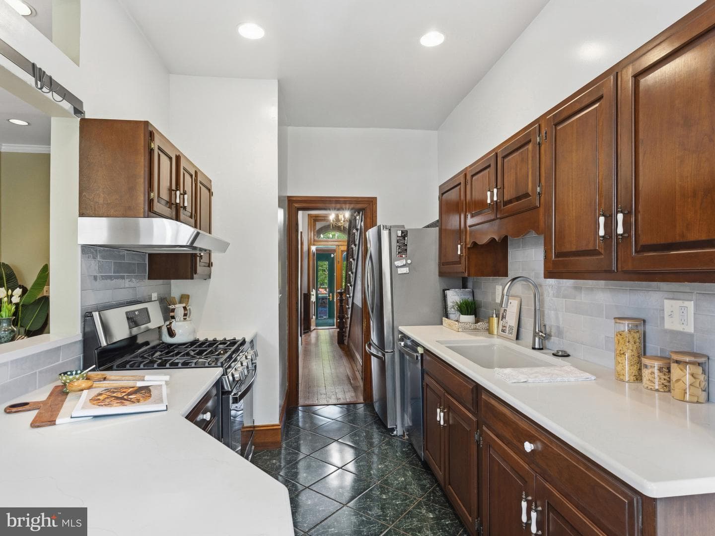 1507 W Lombard Street photo 12