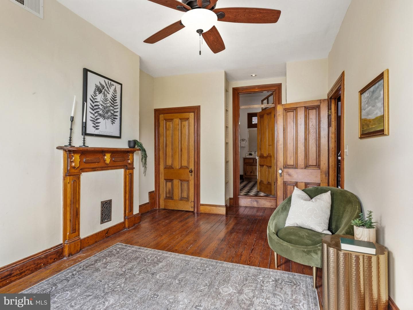 1507 W Lombard Street photo 22