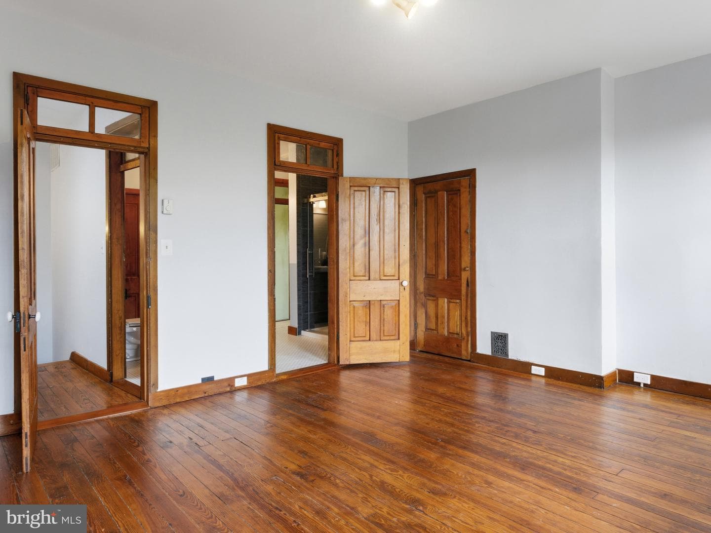 1507 W Lombard Street photo 26