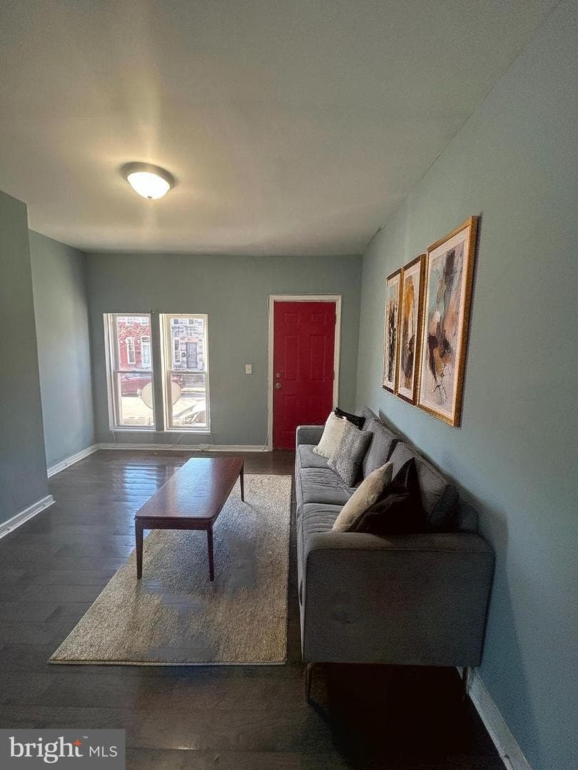 337 S Mount Street photo 3