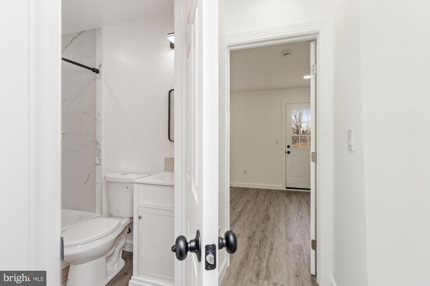 2649 W Lafayette Avenue photo 14