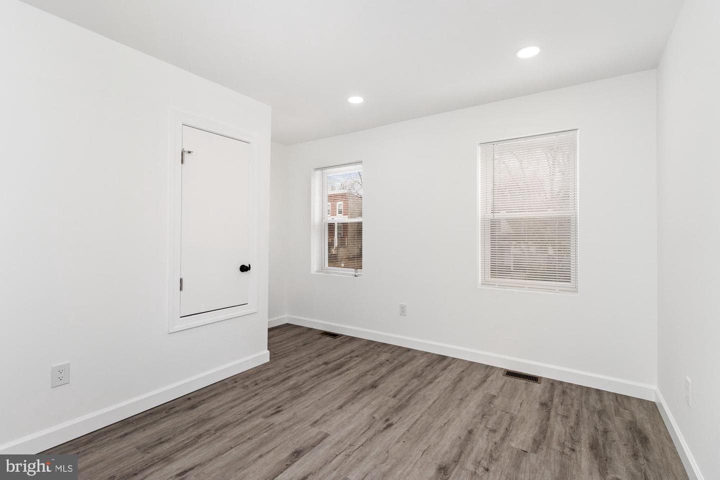 2649 W Lafayette Avenue photo 16