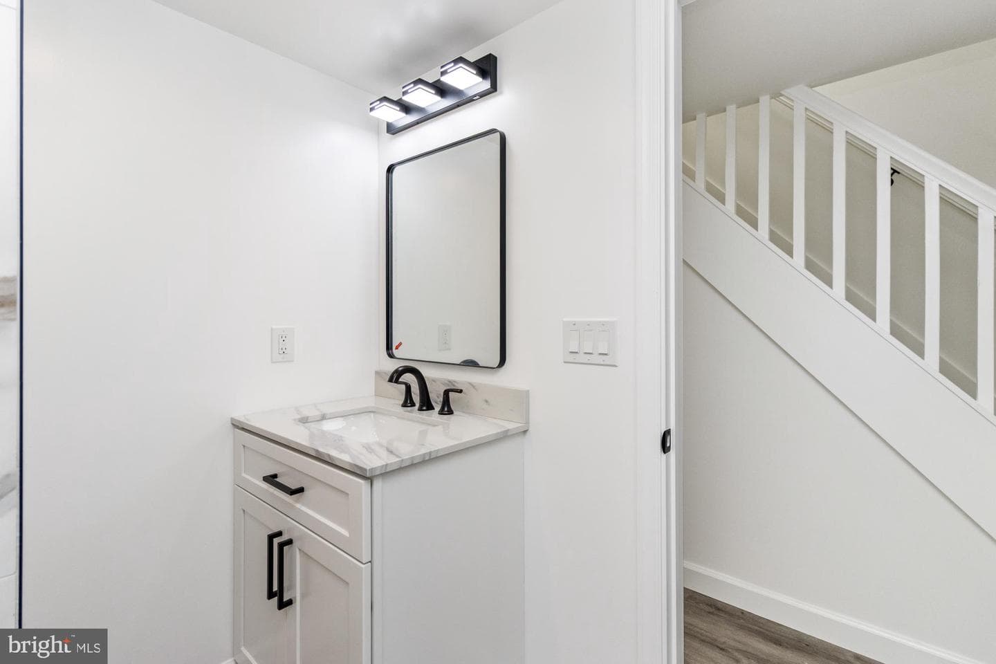 2649 W Lafayette Avenue photo 28