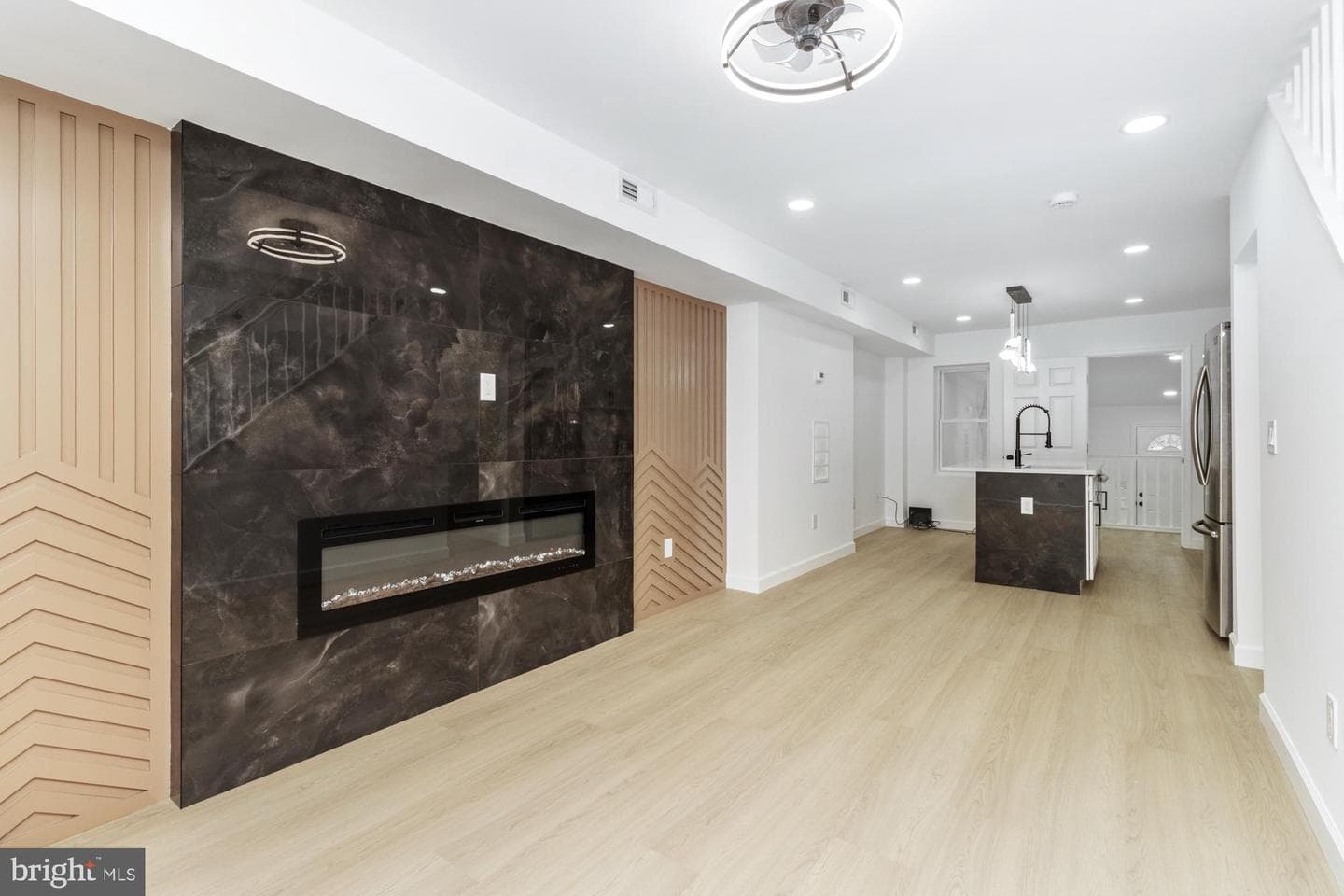 2649 W Lafayette Avenue photo 7