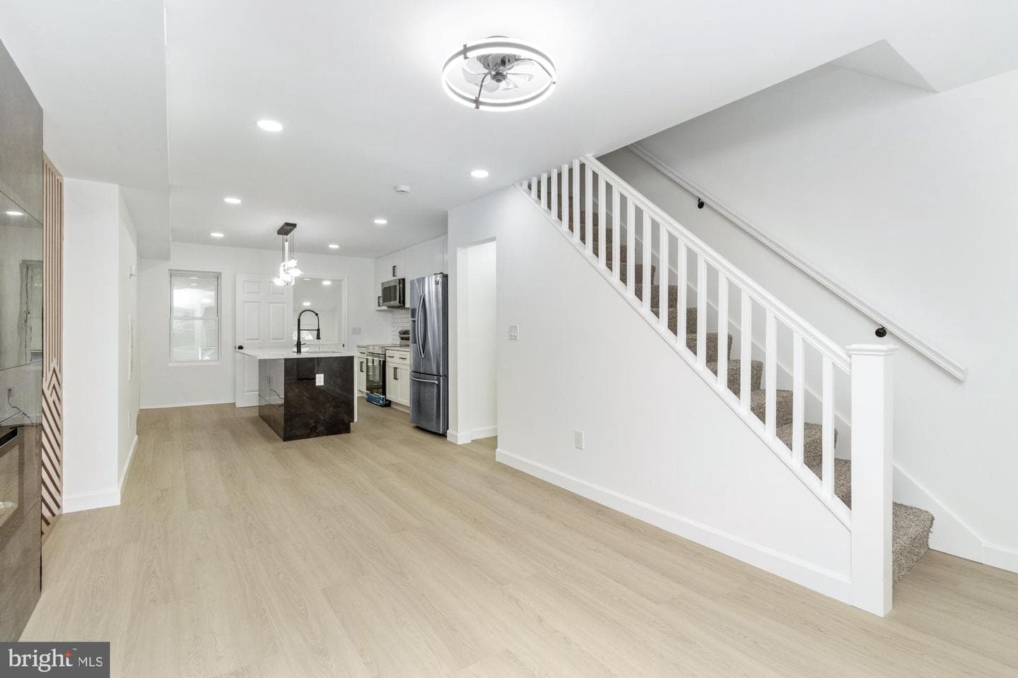 2649 W Lafayette Avenue photo 8