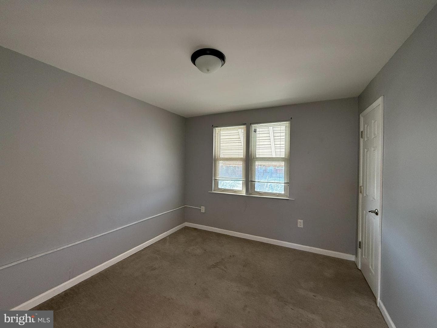 2039 Grinnalds Avenue photo 11