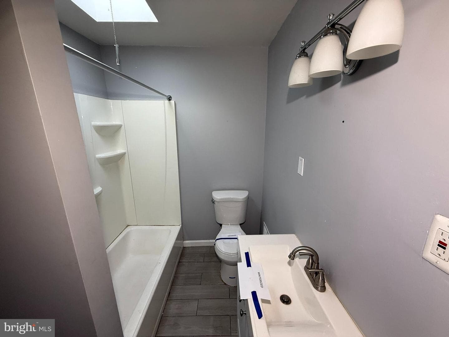 2039 Grinnalds Avenue photo 9