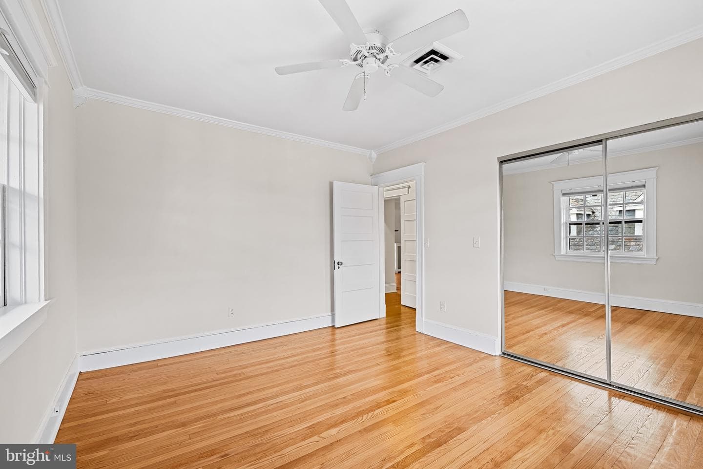 4300 Roland Avenue #302 photo 20