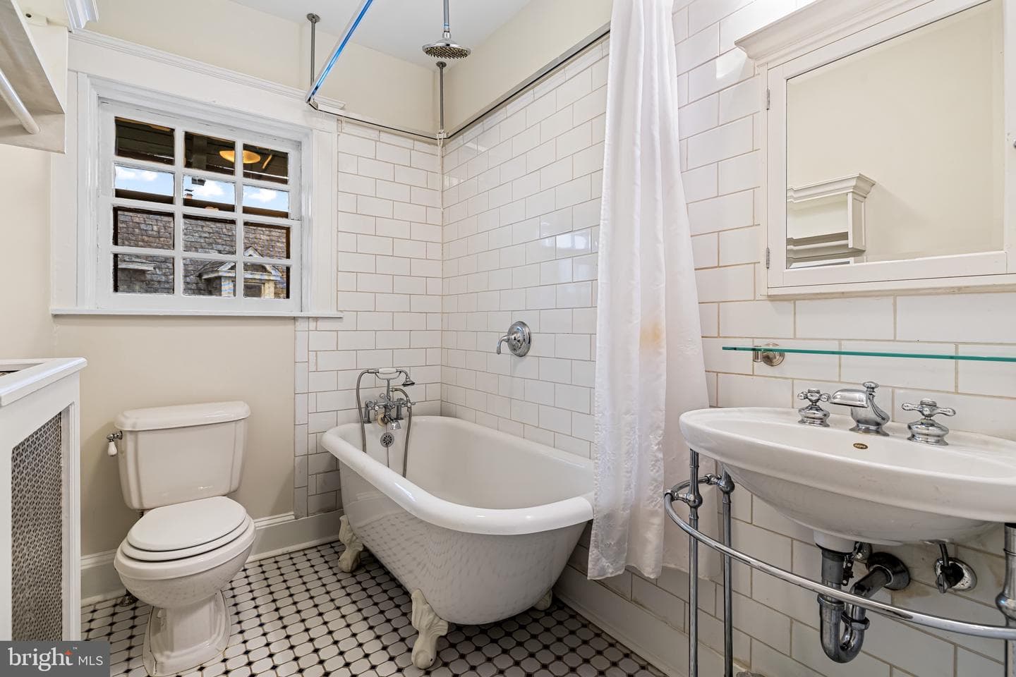 4300 Roland Avenue #302 photo 21