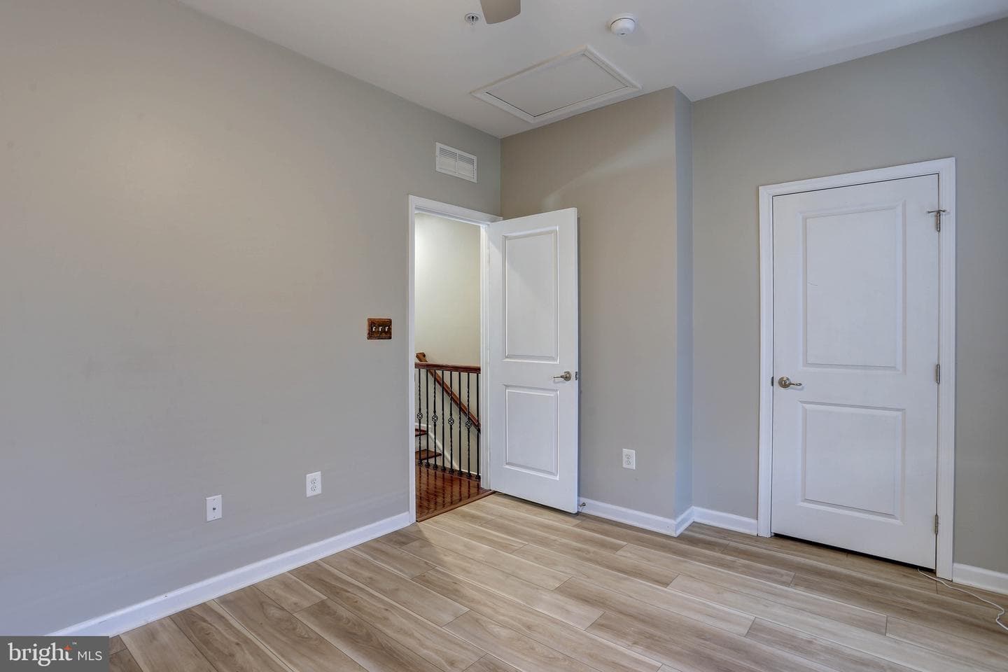 4641 Hudson Street photo 19