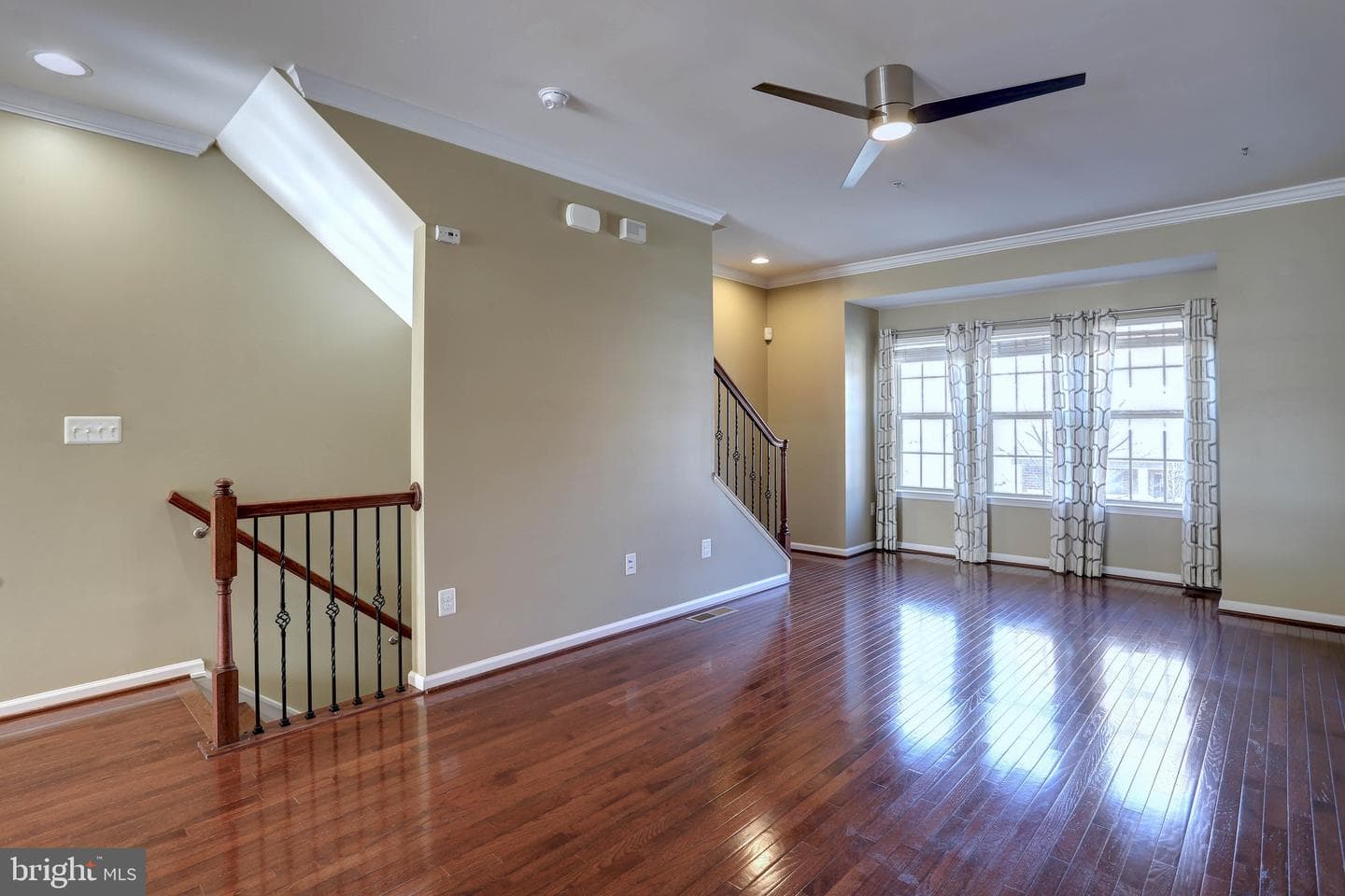 4641 Hudson Street photo 9
