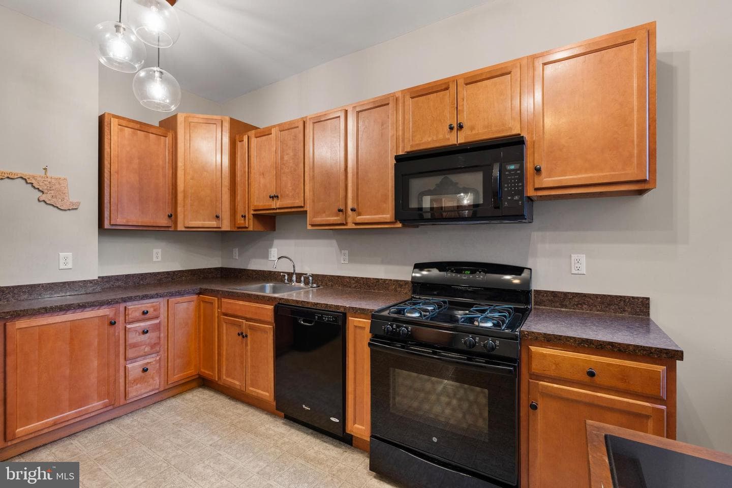 347 Yale Avenue photo 6