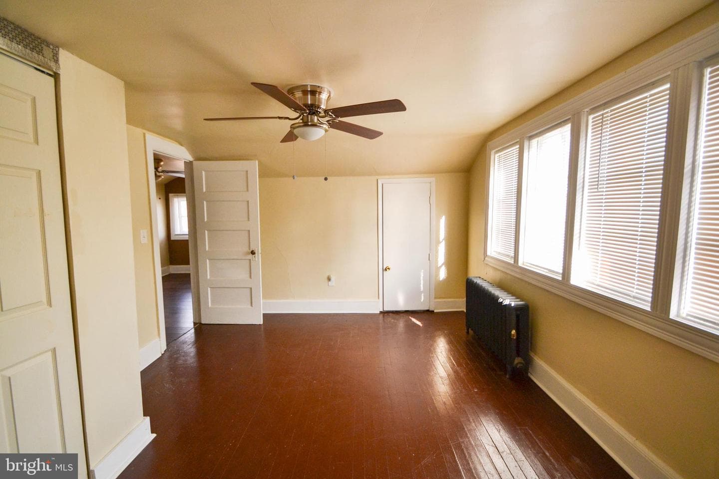 3731 Nortonia Road photo 12
